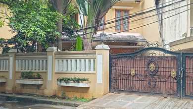 Rumah Menteng Harga Menarik