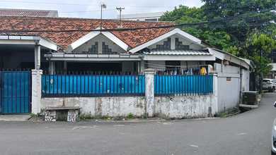 Rumah Cempaka Putih Strategis Harga Murah