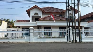Rumah Cantik 2 Lantai Sangat Murah Jarang Ada