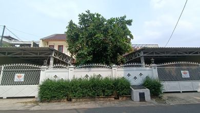 di Rumah asri bawah pasar cipete selatan jl H.Abu jaksel