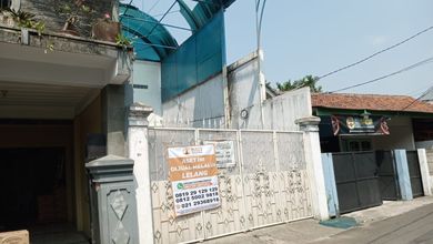 Jual Rumah Megah Luas 246 m2 di Ciracas, Jakarta Timur