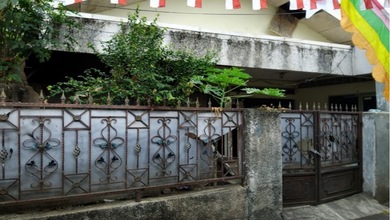 Rumah Kota Bambu Dalam Jl Brigjend Katamso Slipi Jakbar