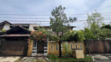 Rumah Hoek Luas Bumi Pesanggrahan Mas Petukangan Selatan Jaksel 