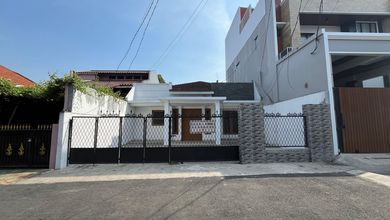 Rumah Premium area Pesanggrahan, Jakarta Selatan, Luas 180 m2