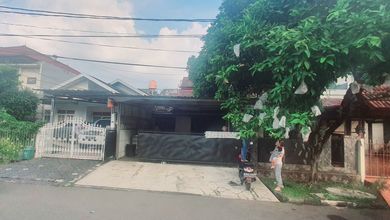 Jual Segera Rumah Elit area Bintaro, Jakarta Selatan, Luas 240 m2