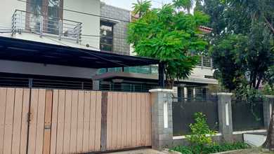 Rumah Di Lelang Di Kebayoran Baru Bagus Unfurnished Shm.casg Only