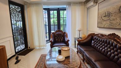 Rumah Modern Luas 250 Jual area Bintaro, Tangerang Selatan