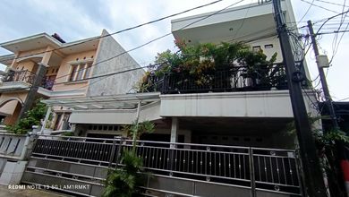 Rumah Modern area Cilincing, Jakarta Utara, LT 200 m2
