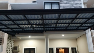 Rumah Modern Clasik bergaya Eropa Lokasi Dekat Pintu Toll Desari