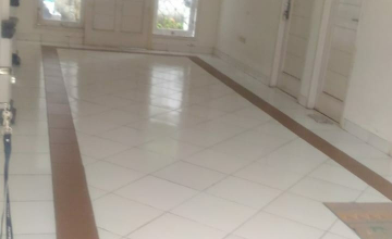 Rumah Asri di tengah Komplek yg Strategis